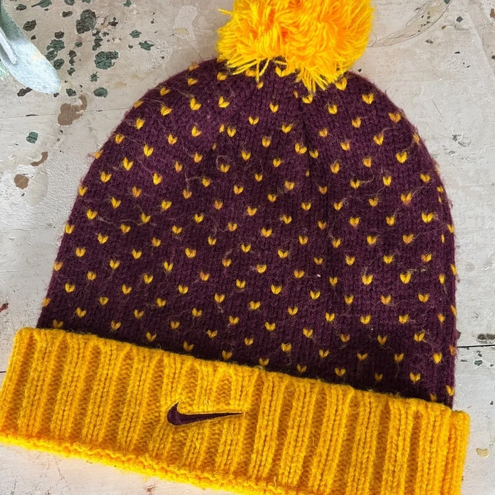 Nike University of Minnesota Maroon and Yellow Pom-Pom Beanie